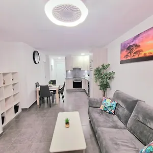 rhea-calista-apartament.tenerifehoteles.net/